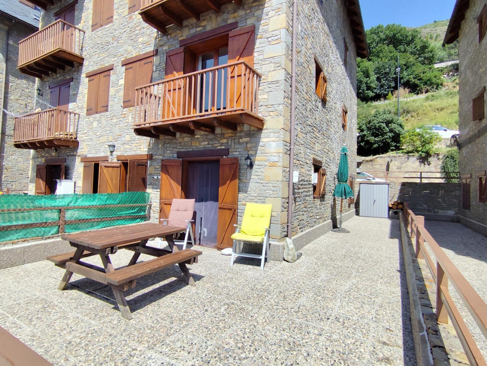 Apartamento Con Terraza Y Vistas Panoramicas En Tauell Exterior photo